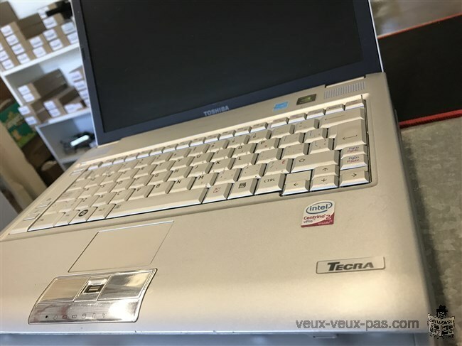 TOSHIBA LAPTOP TECRA R10 4GB 200GB WIN 7 WEBCAM