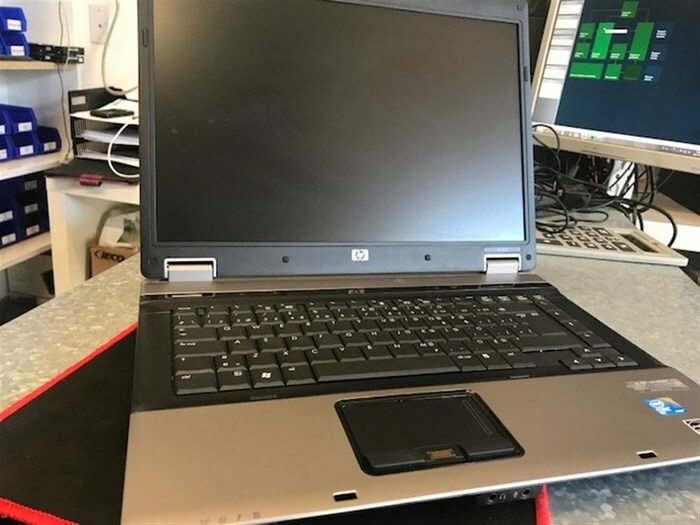 LAPTOP HP COMPAQ 6730B 15.4’’ CORE 2 DUO CHARGEUR NEUF