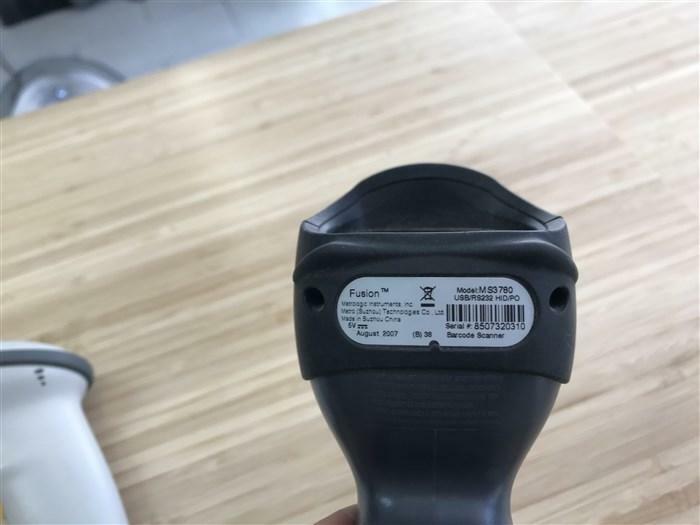 30$ SYMBOL FUSION HONEYWELL LASER BARCODE SCANNER AVEC FIL USAGE 30$