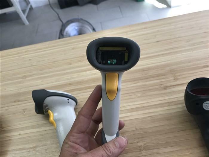 30$ SYMBOL FUSION HONEYWELL LASER BARCODE SCANNER AVEC FIL USAGE 30$