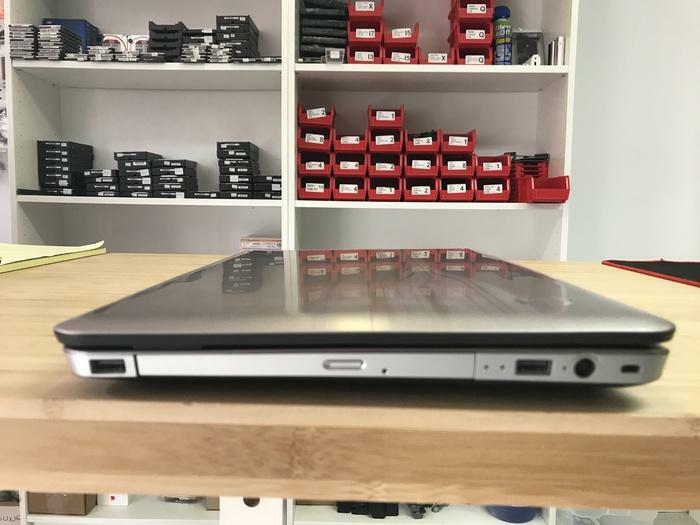 HP PAVILION DV6 15.6 PHENOM QUAD HDMI 4GB 640GB BATT NEUVE