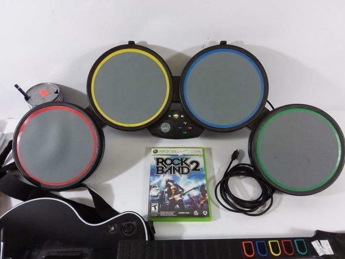 Rock Band 2 pour XBOX 360 avec guitare et batterie