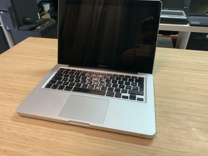 LAPTOP AZERTY MACBOOK PRO 13’’INCH SSD 250GB 4GB NVIDIA GEFORCE APPLE