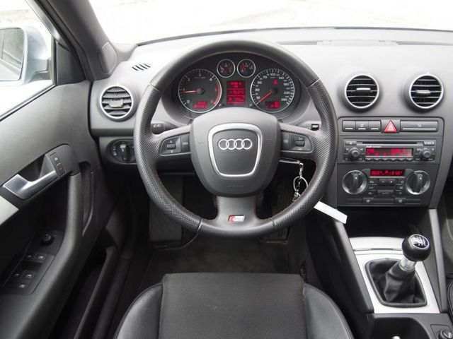 Audi A3 ii sportback 2.0 tdi 140 s line