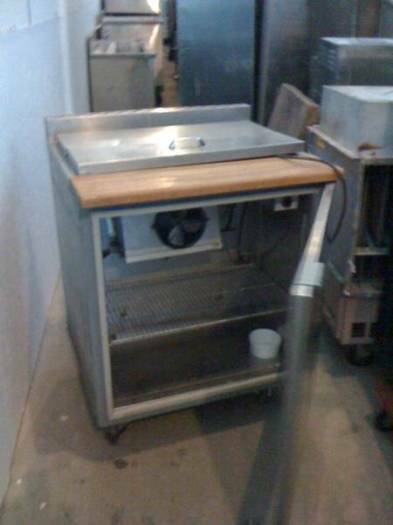 Refrigerated salad table stainless steel