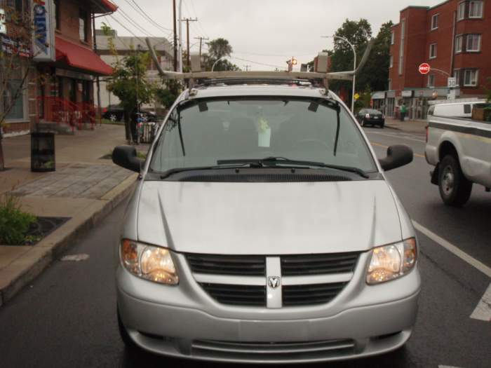 2005 dodge caravan minivan $5000 $