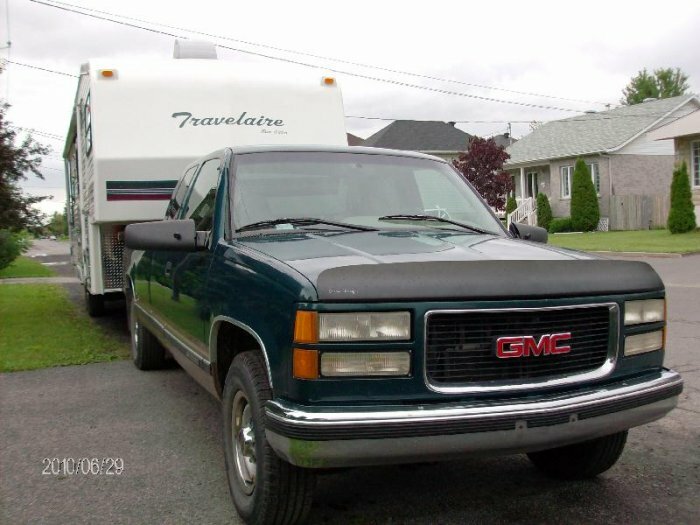 CARAVANE À SELLETTE & CAMION GMC