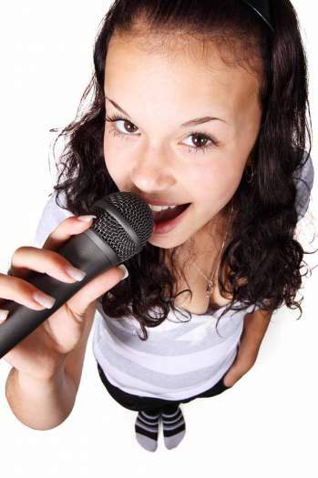 Cours de chant pour enfants. Montréal et environs