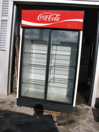 REFRIGÉRATEUR COCA-COLA 2 PORTE VITRÉ AVEC COMPRESSEUR INCORPORÉ