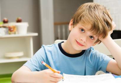 Aide aux devoirs pour enfants du primaire