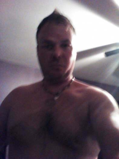 jeune homme de 33 ans en couple recherche jolie jeune femme sexy pour recontre s en landemain