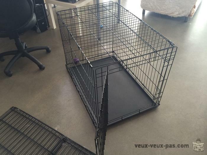 CAGE POUR CHIEN EN TRES BON ETAT 50$