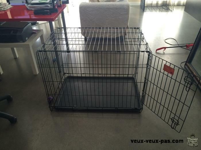 CAGE POUR CHIEN EN TRES BON ETAT 50$