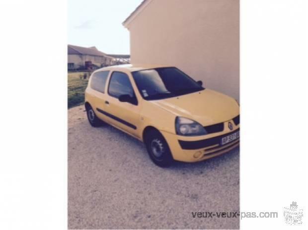 RENAULT Clio 2 Dci jaune