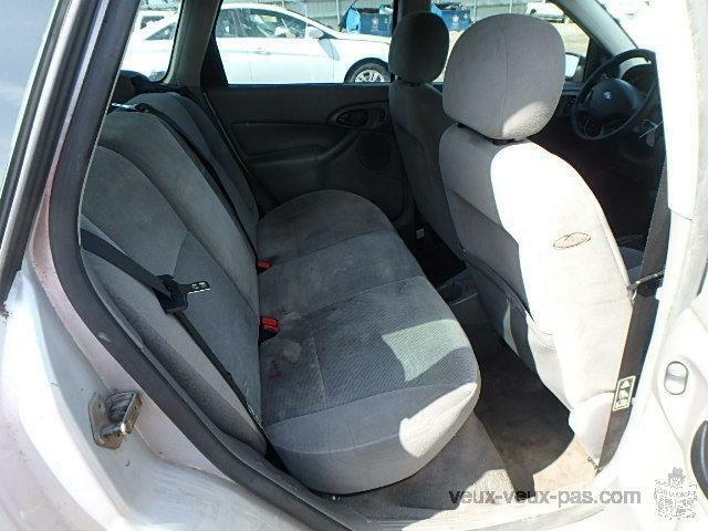 FORD FOCUS SE 2002 FULL EQUIPE,1200$ negociable