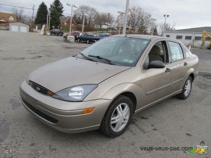 FORD FOCUS SE 2002 FULL EQUIPE,1200$ negociable