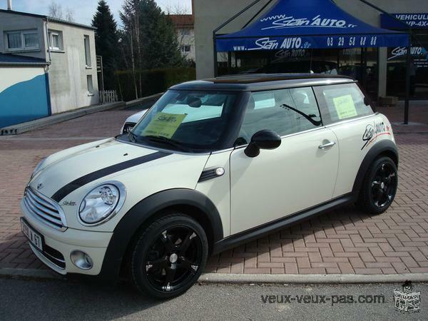 Mini Cooper D 110cv Black & White