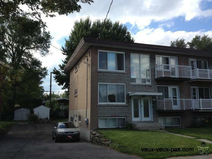 5 ½, First floor, in a Multiplex (3), St-Sylvain, Laval near Duvernay. (approx. 1040 sq. foot)