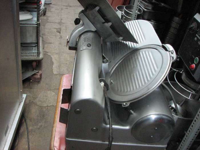 HOBART AUTOMATIC MEAT SLICER