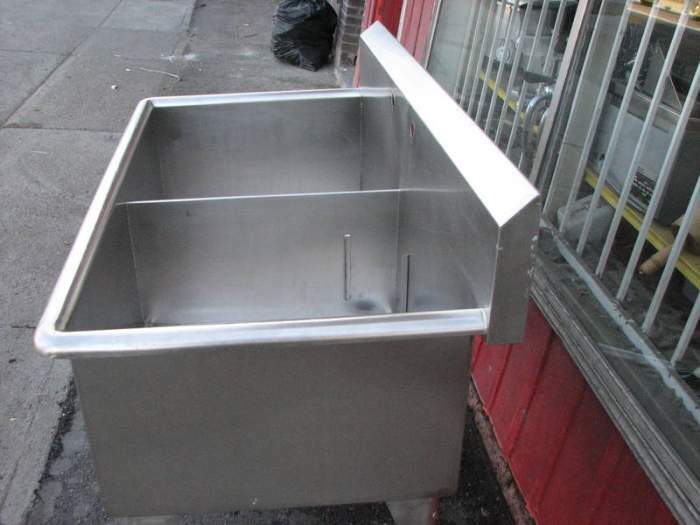 SINK DOUBLE BOWL STAINLESS STEEL 48'
