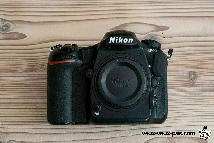 Appareil photo Nikon D500 comme neuf sans défauts