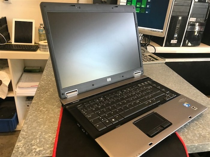 LAPTOP HP COMPAQ 6730B 15.4’’ CORE 2 DUO CHARGEUR NEUF