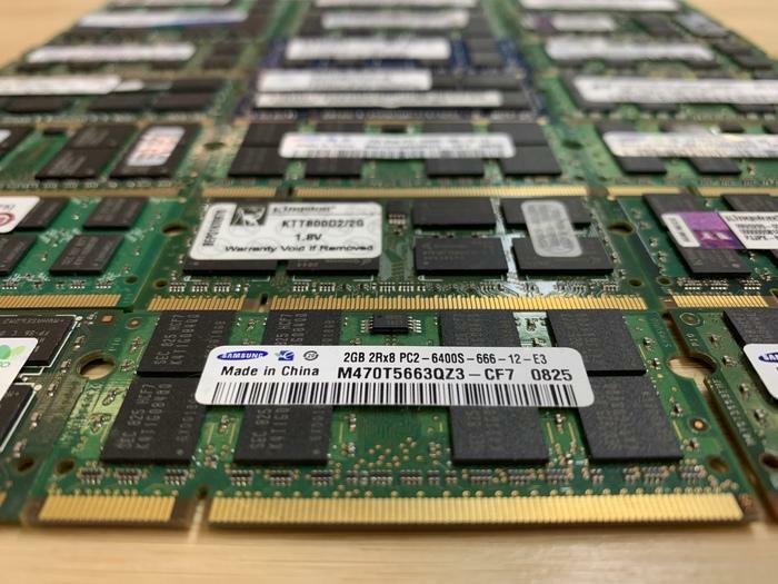 RAM MEMOIRE LAPTOP MACBOOK IMAC DDR2 2GB 800MHZ